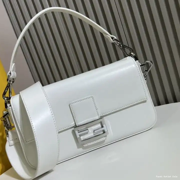 Cheap Tiffany Leather Smooth Fendi White Bag Medium In Baguette 0606